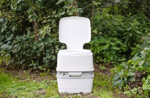 portable toilets with no plumbling