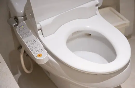 battery toilet seat is easy to use and have lots of benefits